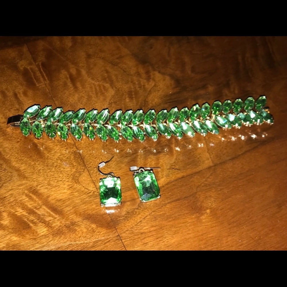 High Quality Crystal Goldtone Statement Bracelet Set